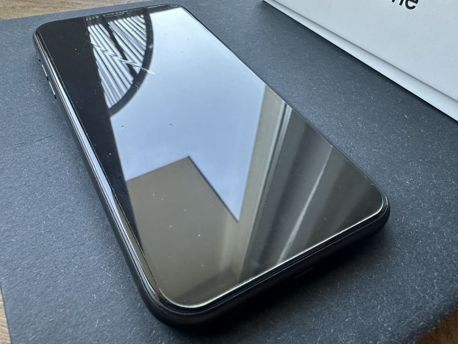 Iphone XR 64GB czarny