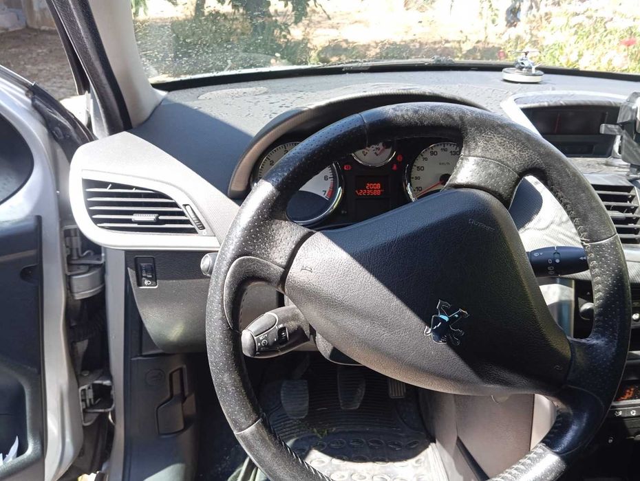 Peugeot 207 SW 2008