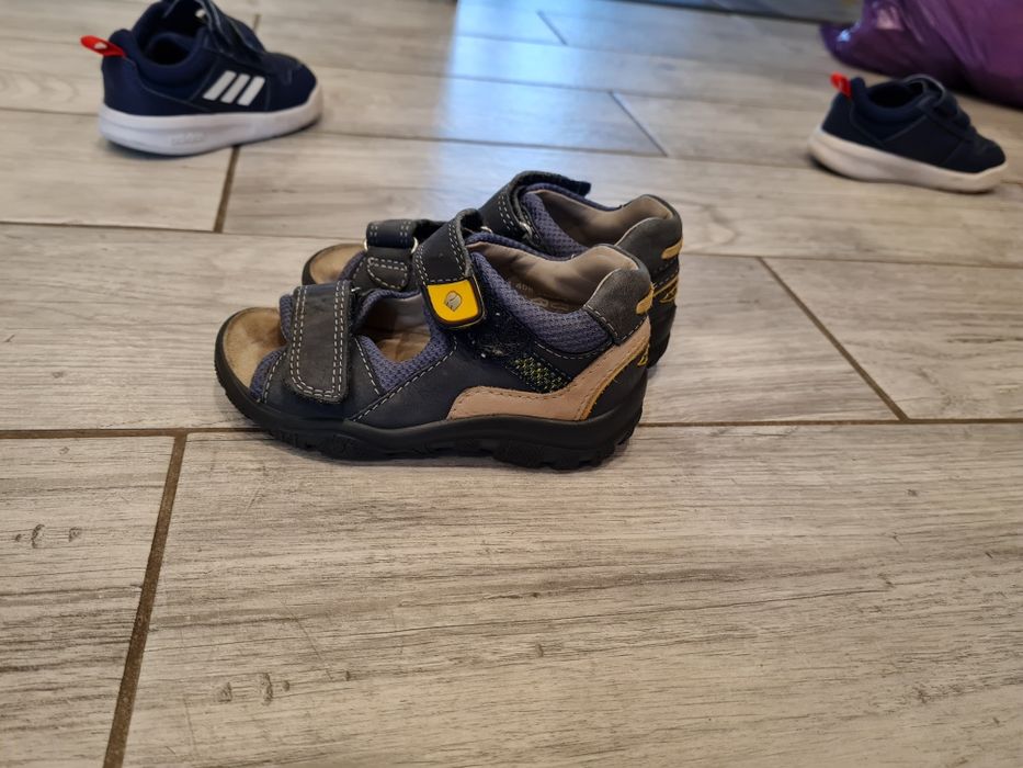 Sandały dla chłopca w rozm. 22