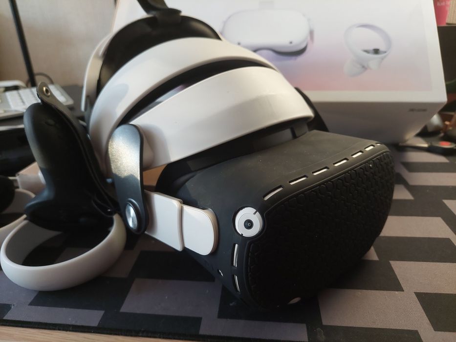 Oculus quest 2, повний комплект + бонуси