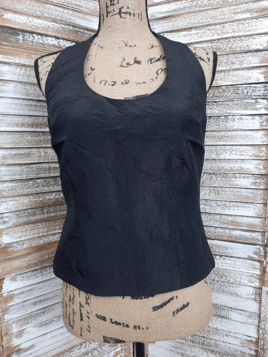 Nowy czarny top z tafty r.40