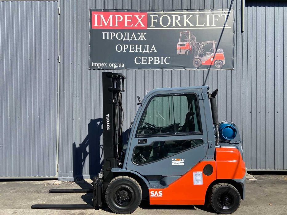 Газовий навантажувач TOYOTA 02-8FGF25, підйом-3.7м, 2018 рік, кабіна