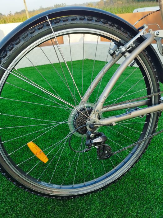 Bicicleta Btwin odesa seven