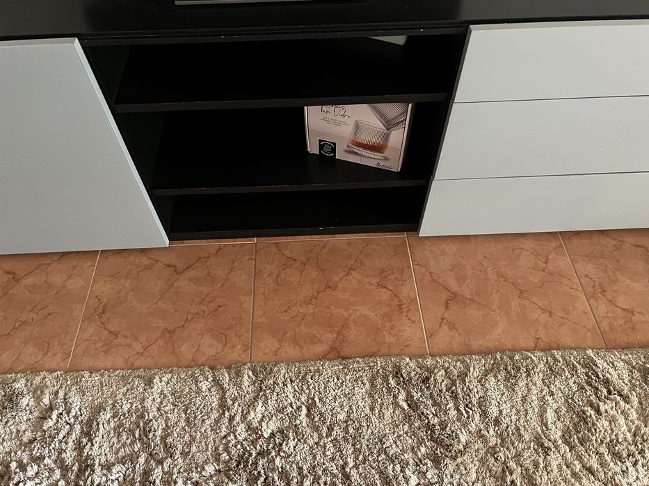 Movel de sala pouco usado