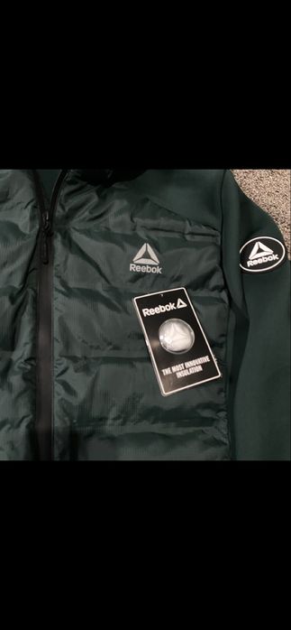 Reebok куртка, оригинальная!!