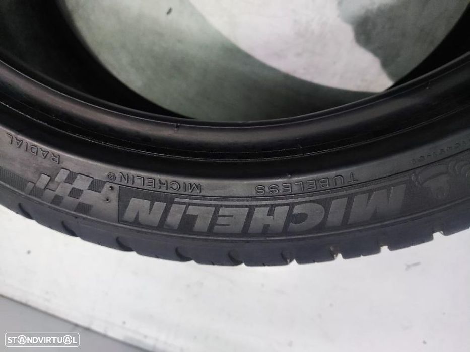 2 pneus semi novos 225-40r18 michelin - oferta dos portes