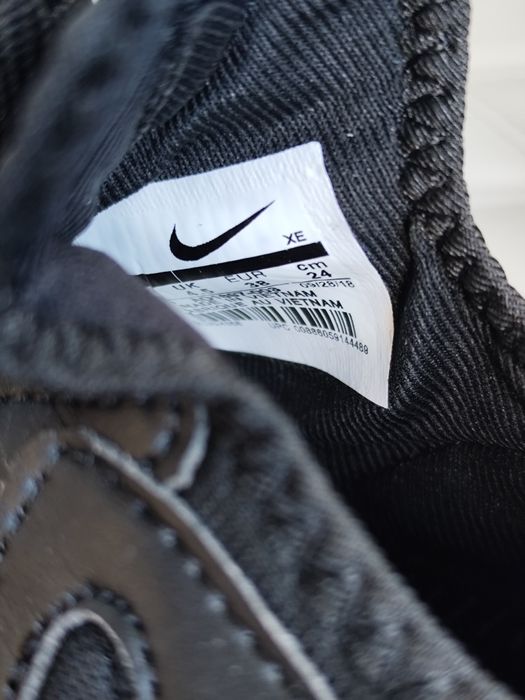 Кросівки NIKE чорні