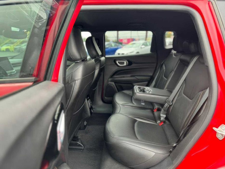 Jeep Compass      2021