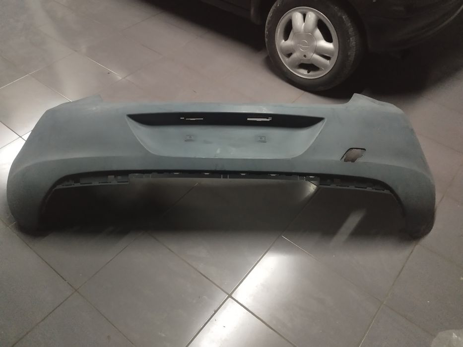 Parachoques traseiro Opel Astra J 5 portas original - 2010/ 2013