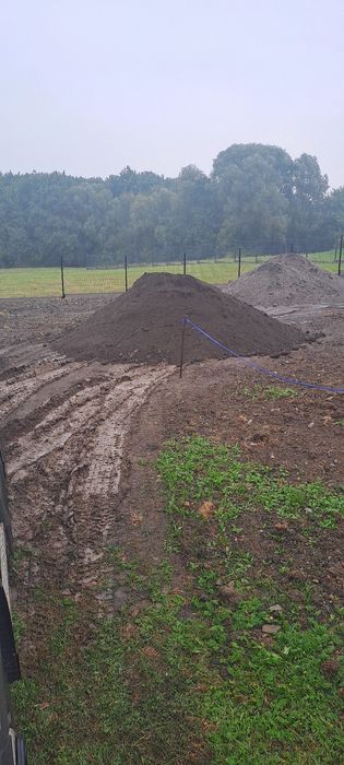 Ziemia ogrodowa, czarnoziem, humus, transport