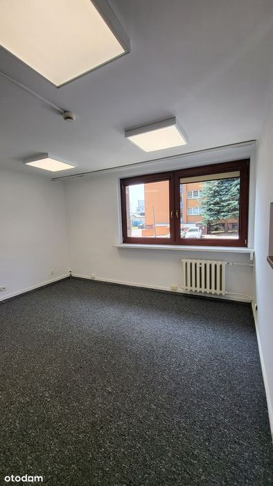 lokal na biuro ok. 37 m2 ( dwa pokoje) parter