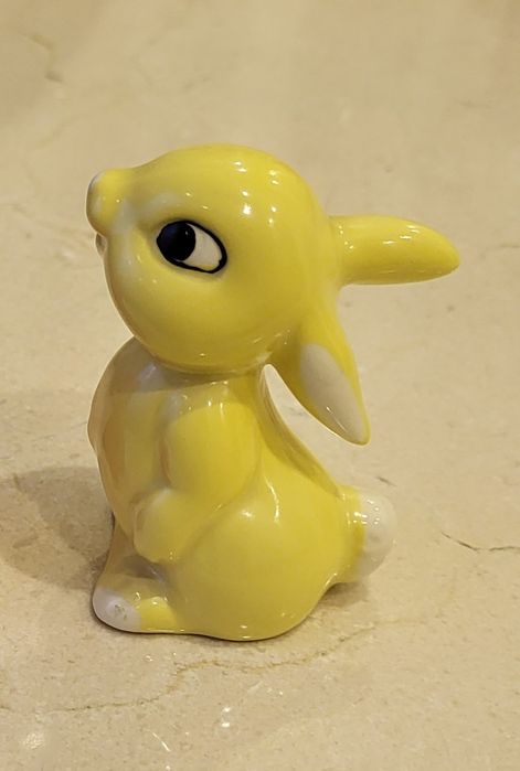 Coelhinho Goebel - 4 cm x 3,5 cm x 6 cm