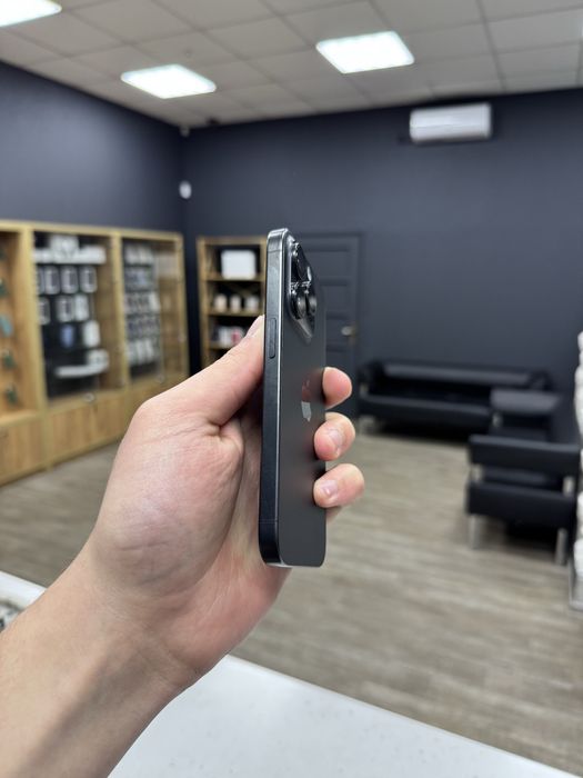 iPhone 15 Pro 256gb Black Titanium Unlock з Гарантією!