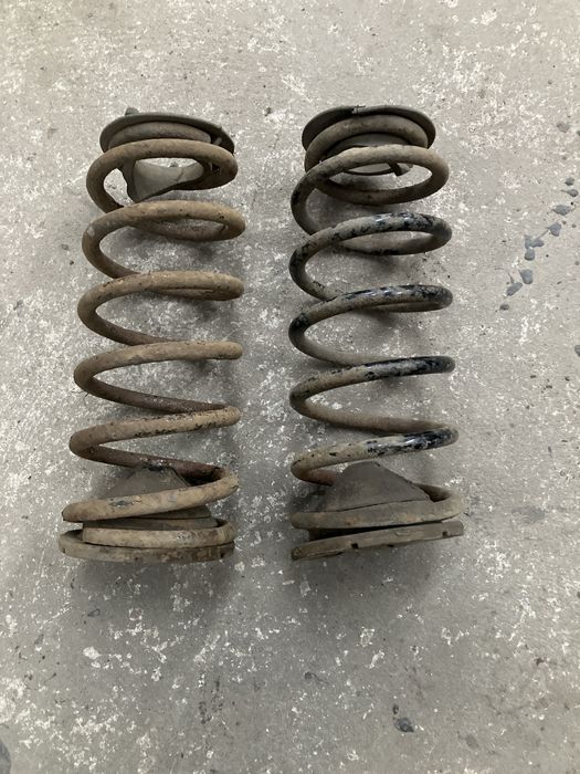 Honda Civic VIII 8 hybrid - sprężyna tył sedan komplet