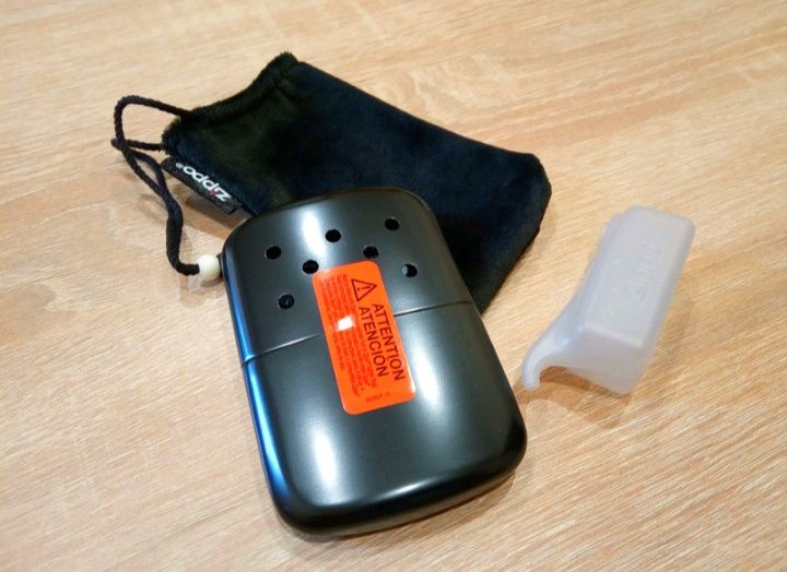 Грелка для рук Zippo Black Hand Warmer Euro 12h с чехлом.