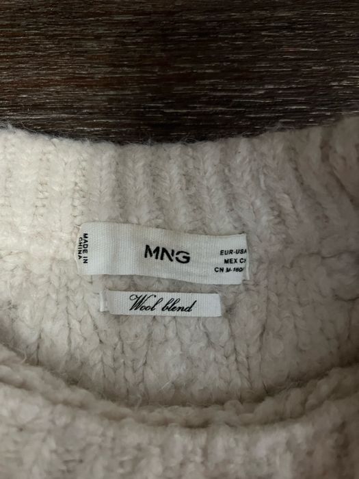 Продам светр Mango