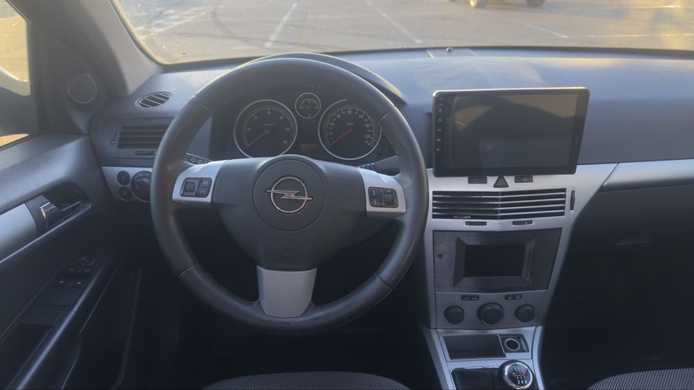 Opel Astra H 1.7 дизель 2009
