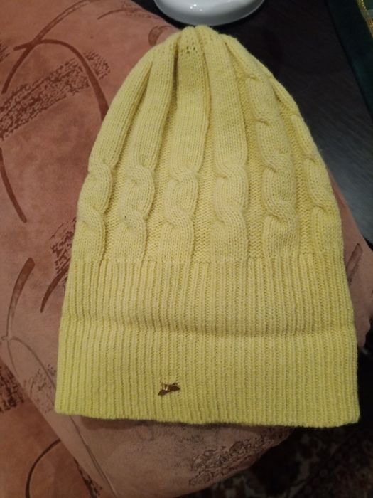 Шапка с шарфом и перчатки спортивные