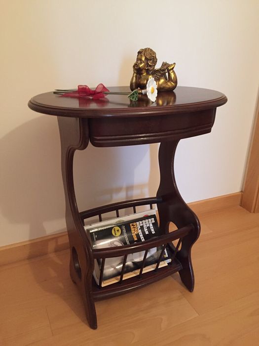 Livreiro com gaveta mogno