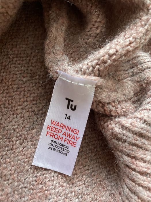 Светрик пильно рожевий з паєтками