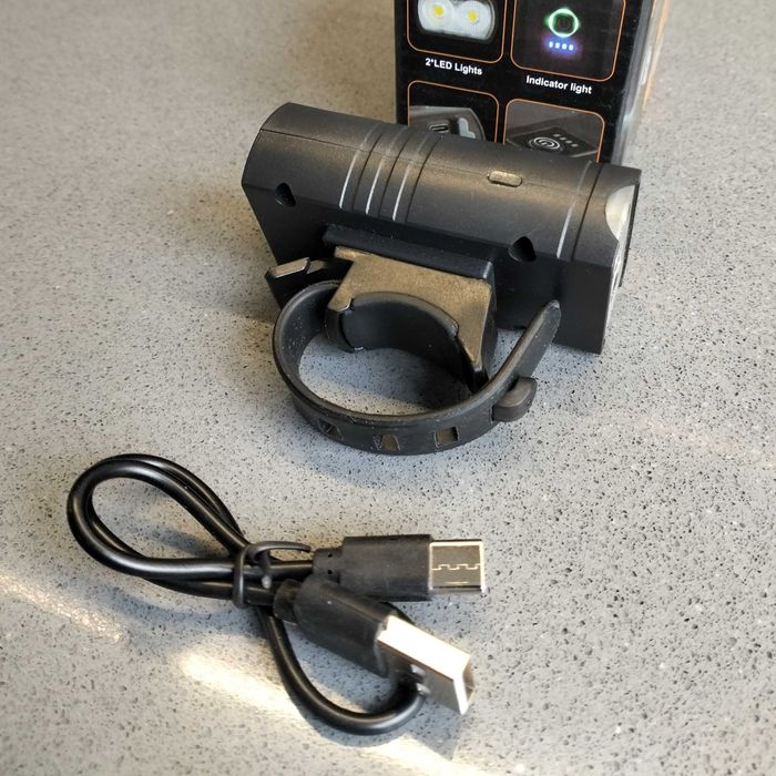 Lanterna Recarregável 1000LM 1200mAh