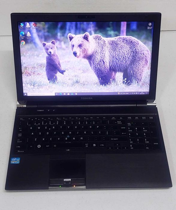 Toshiba i7 SSD 12Gb Ram bateria boa