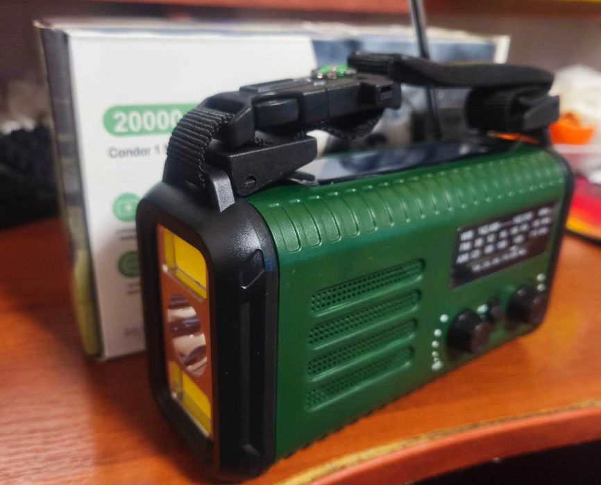 Army green повербанк 20000мАч аварійний з радіо+ліхтарик+лампа, Type-C