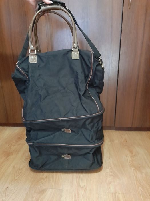 Продам дорожную сумку на колесиках