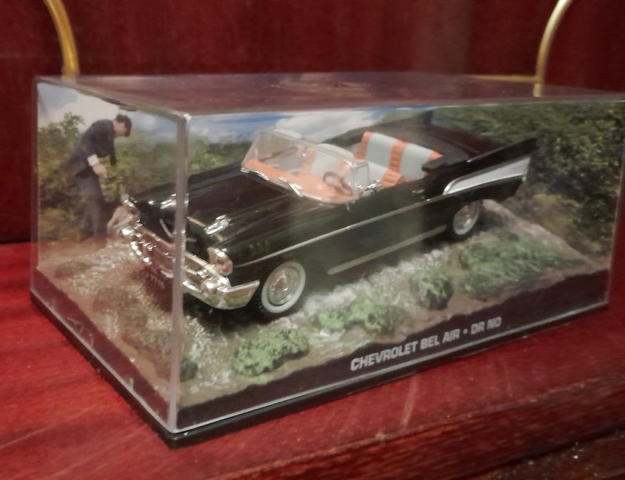 Модель 1:43 Chevrolet Bel Air James Bond 007 1962 черный