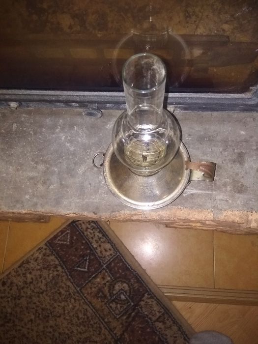 Лампа керосиновая