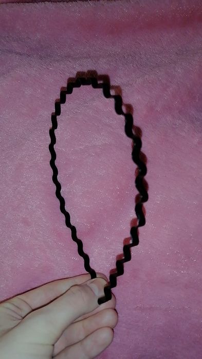 Ободок обруч на голову металлический черный волна