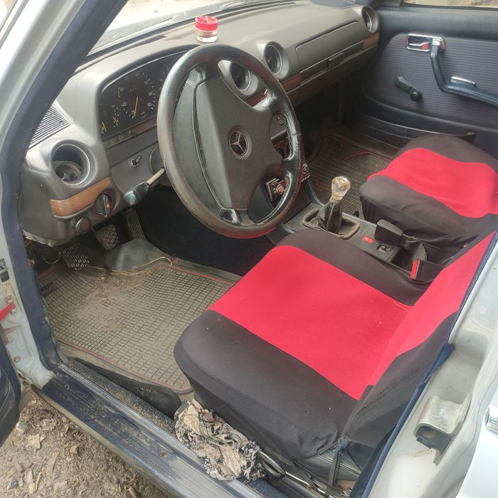 Мерседес W123 універсал