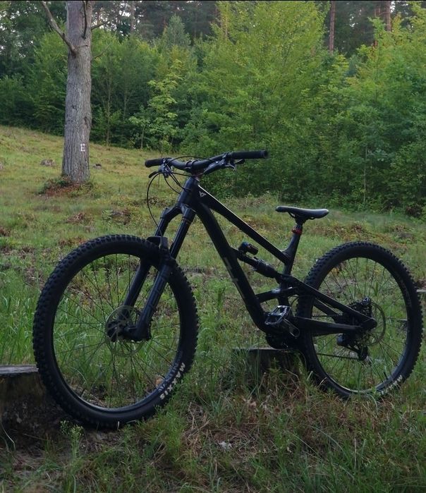 PILNE YT capra Core 1 2023 L 29 FOX X2 SRAM GX