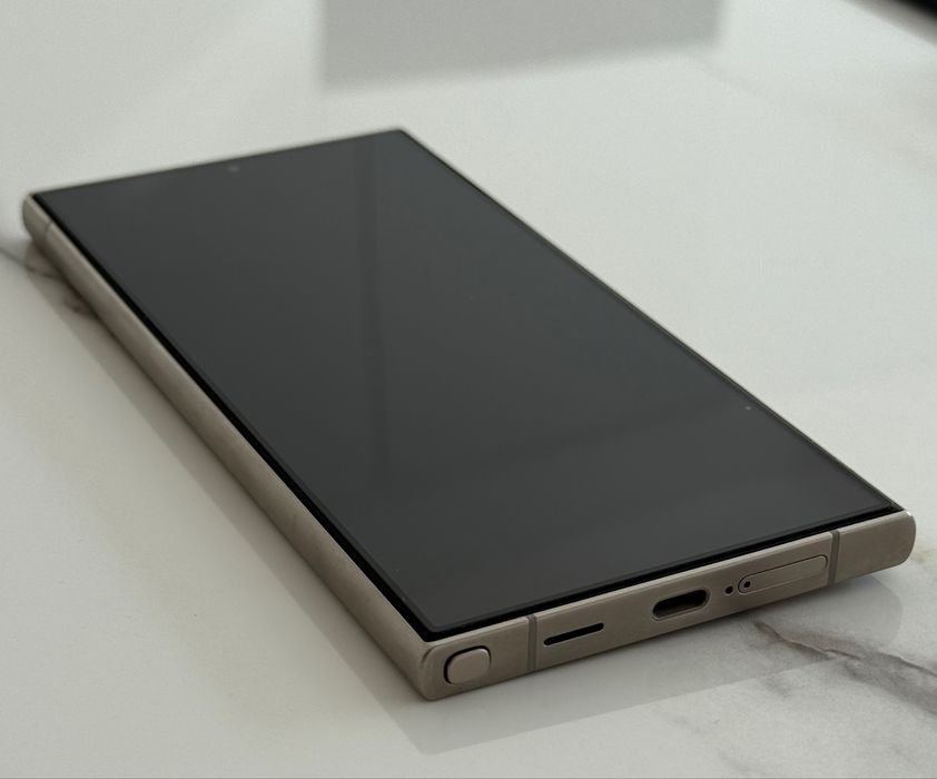 Samsung Galaxy S24 Ultra 512GB Titanium Gray – Impecável
