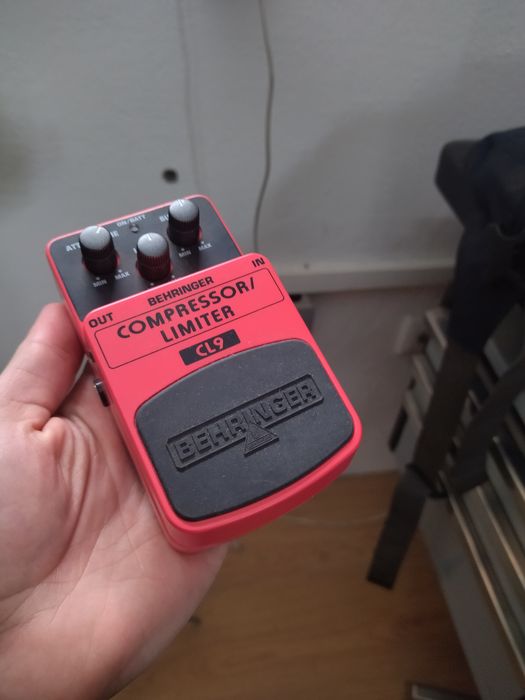 Behringer CL9 Compressor Limiter - pedal guitarra