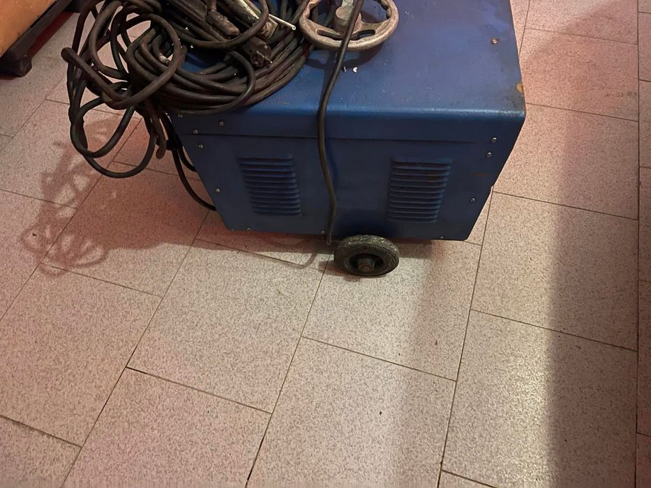 Aparelho de soldar bifasico