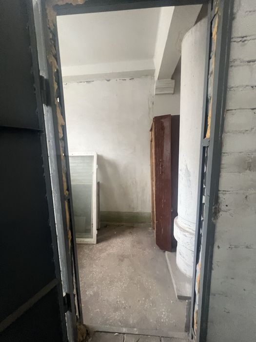 Продам 2 кімнатну квартиру 5-Зарічний будинок 25.