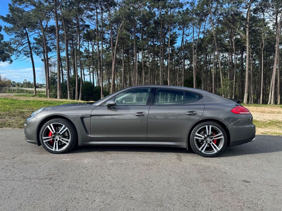 Porsche Panamera Platinum Edition