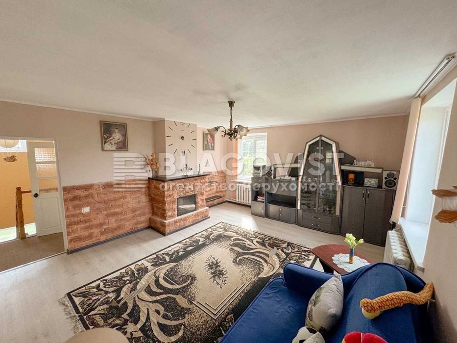 2-поверховий будинок Вишеград Бучанський  Київська обл 30 км від Києва