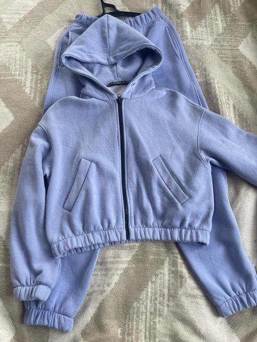 Спортивний костюм жіночий від українського бренду SKIMMS