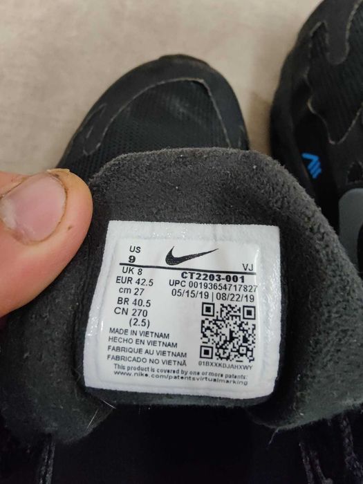 Nike Air 270 React tam. 42.5 em muito bom estado.