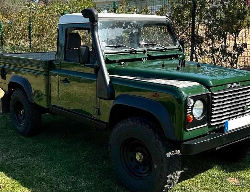 Defender 110 HCPU 2.5 Diesel – Nacional - Pick-up 3 lugares – Homologado TT - 78 mil km