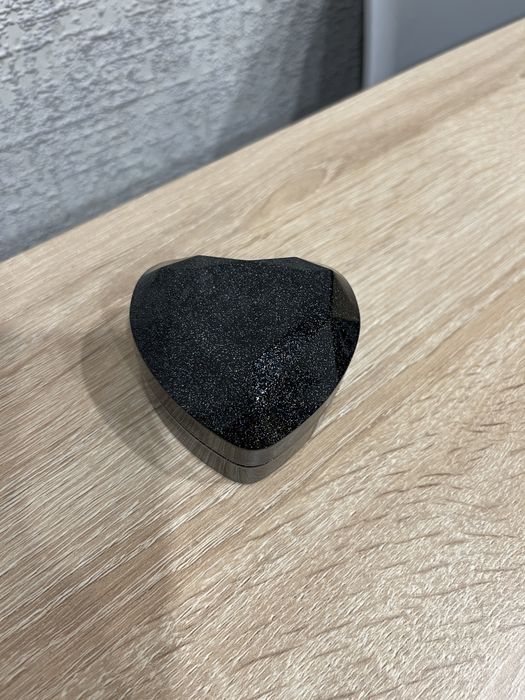 Скринька коробка футляр для кільця чи сережок