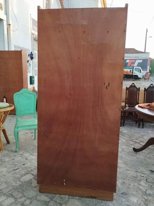 Móvel com papeleira