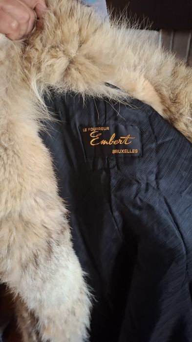 Casaco comprido de lobo cayot