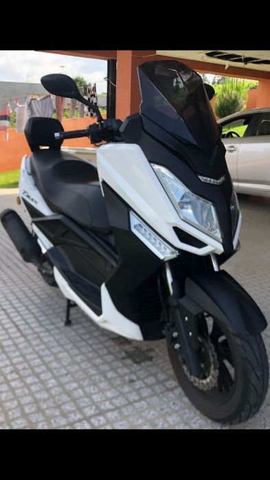 Motociclo Znen 125 goes