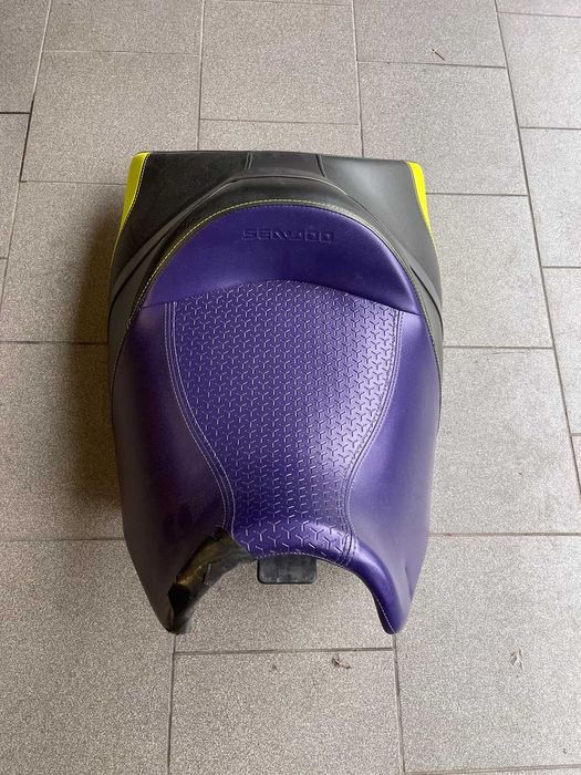 Skuter wodny Sea doo SEADOO kadłub fotel przód RXT GTX 2018-22