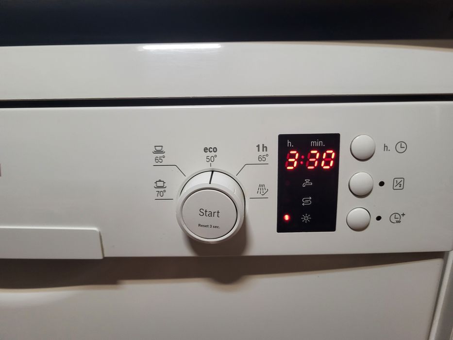 Máquina Lavar Loiça