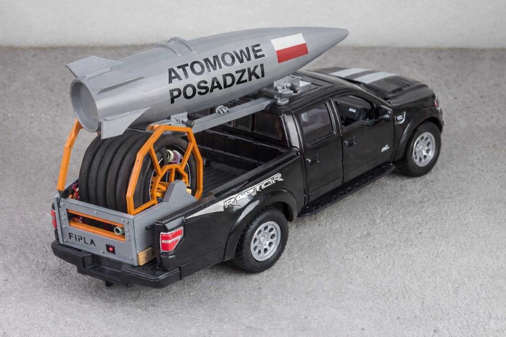 ATOMOWE POSADZKI - wylewki, jastrychy cementowe CT-C25-F5