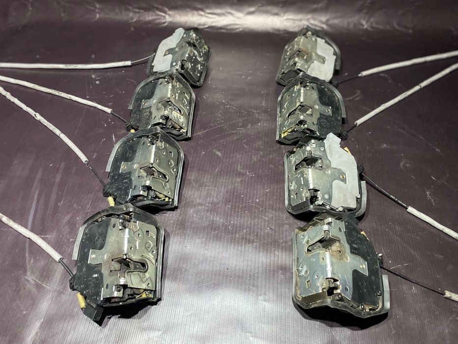 Замок BMW X5 E53 бмв х5 передний задний розборка шрот дверний БМВ Х5